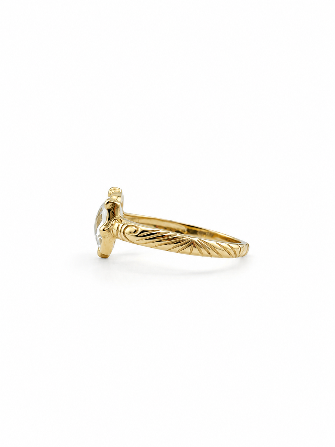 ISHANI SOLITAIRE RING