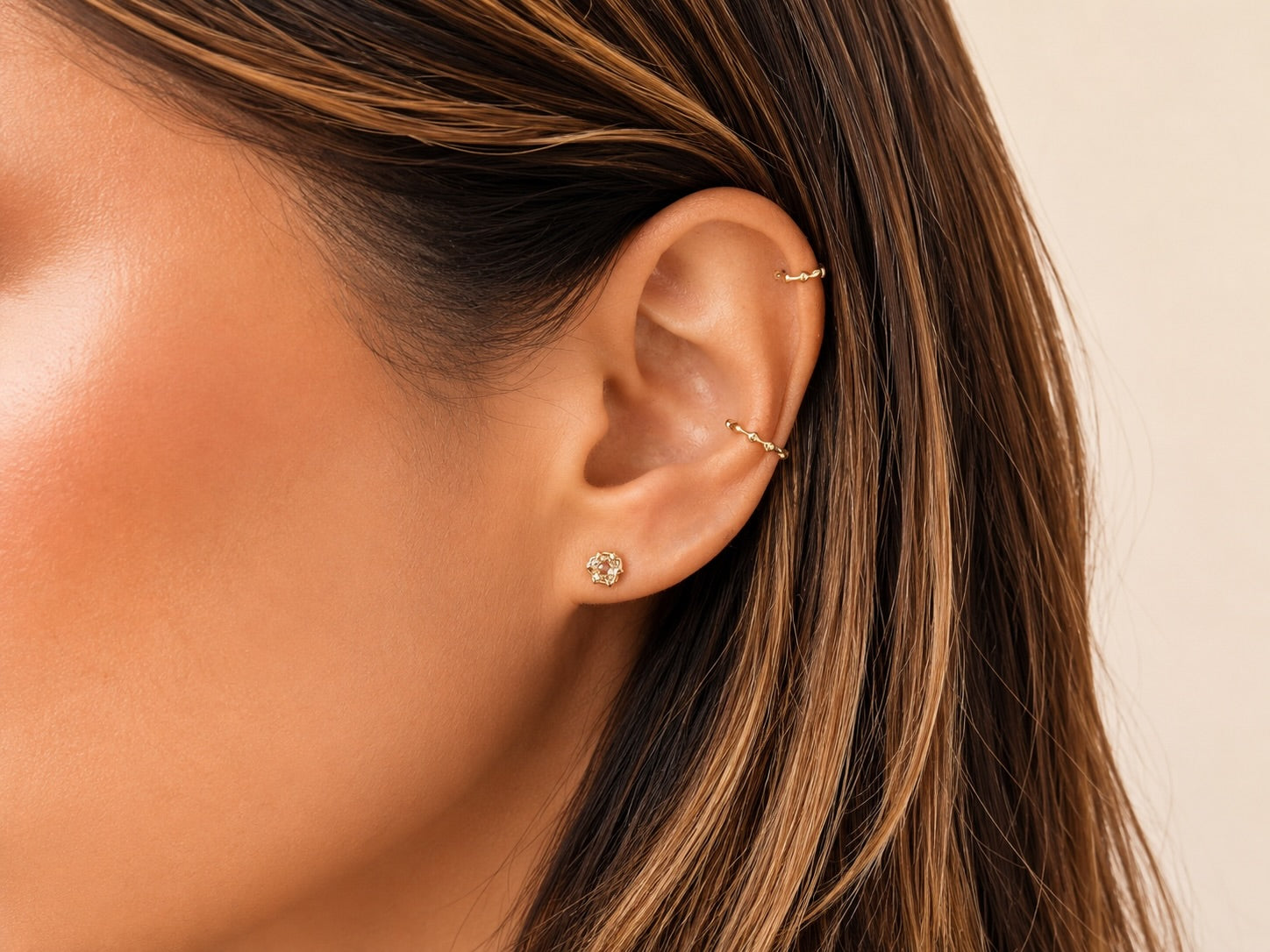ISHANI HEART STUD