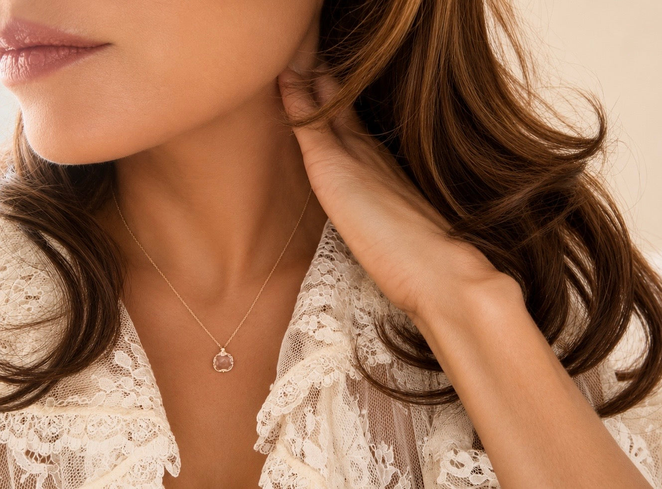 ISHANI CUSHION PENDANT