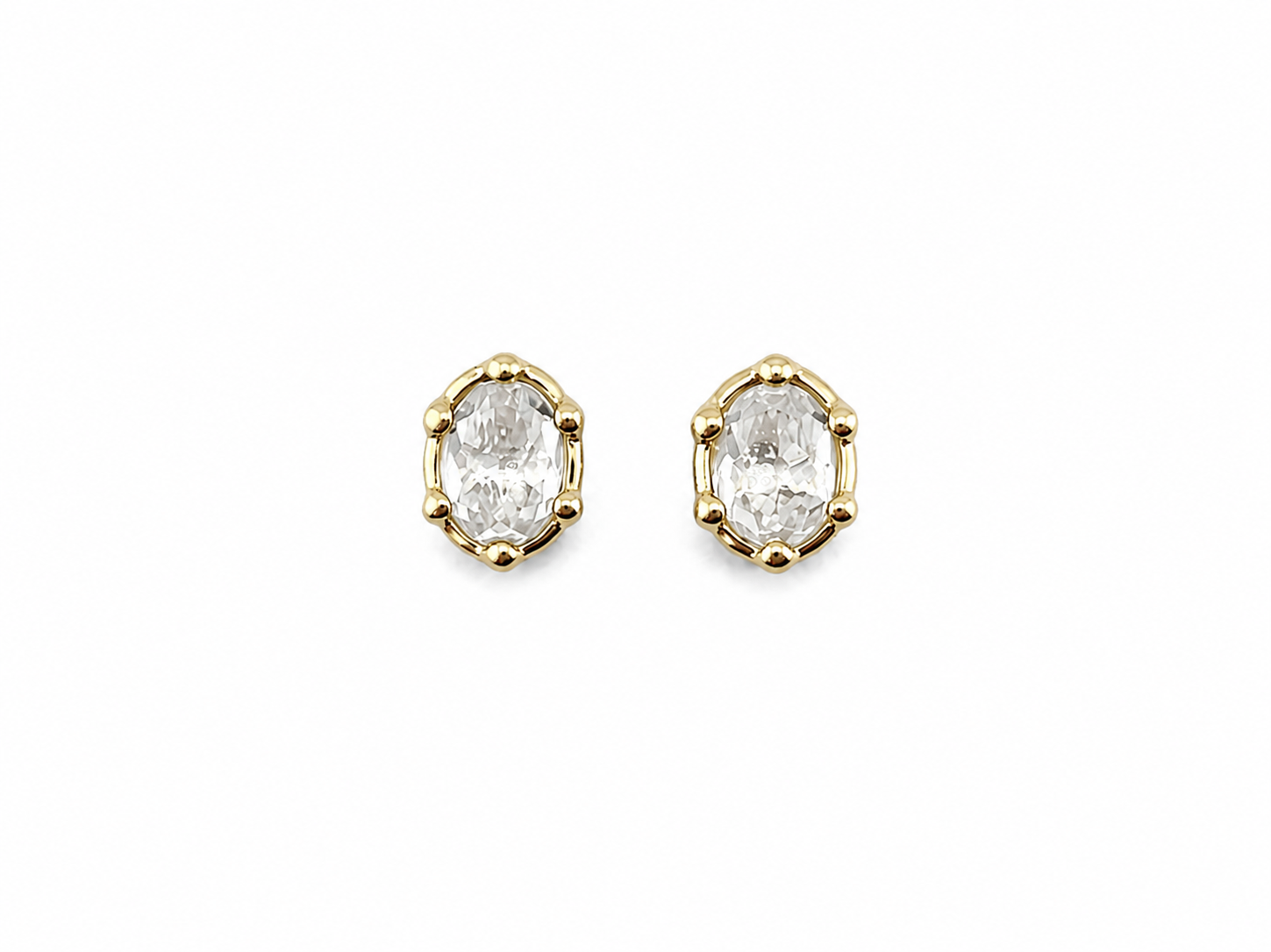 ISHANI OVAL STUD